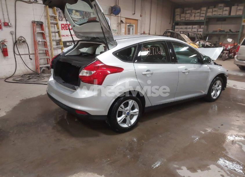 Photo 4 of 2013 Ford Focus SE (VIN 1FADP3K28DL367770)