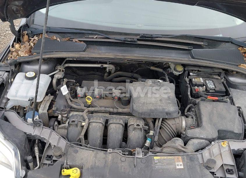 Photo 10 of 2014 Ford Focus SE (VIN 1FADP3K28EL117835)