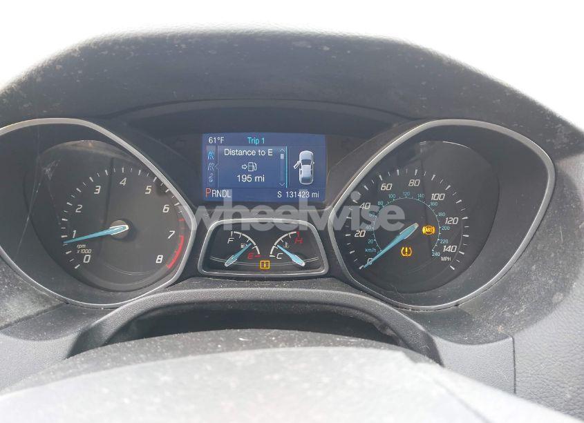 Photo 7 of 2014 Ford Focus SE (VIN 1FADP3K28EL117835)