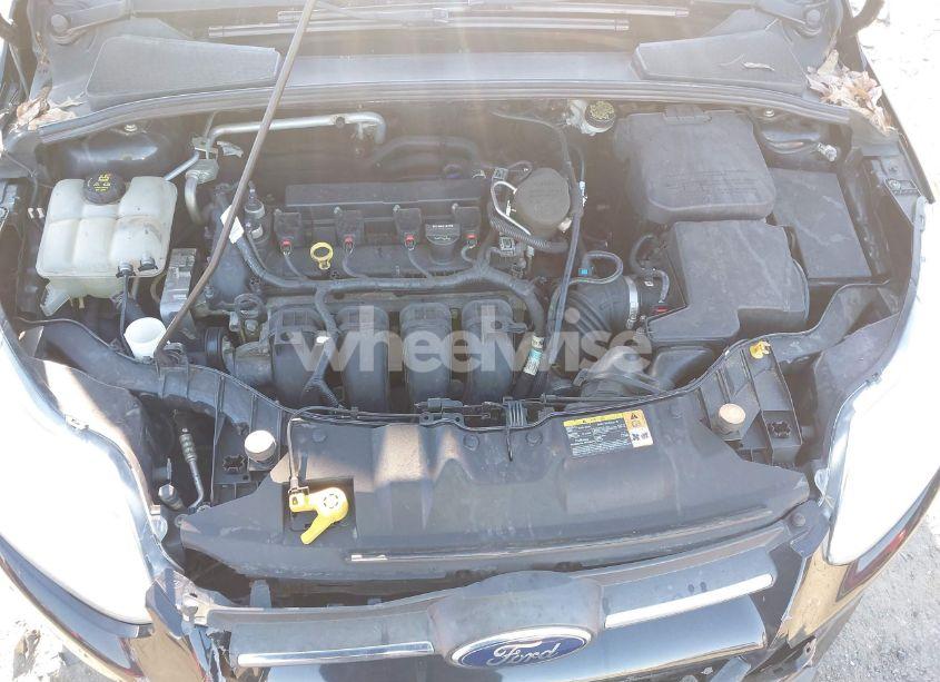 Photo 10 of 2014 Ford Focus SE (VIN 1FADP3K28EL119763)