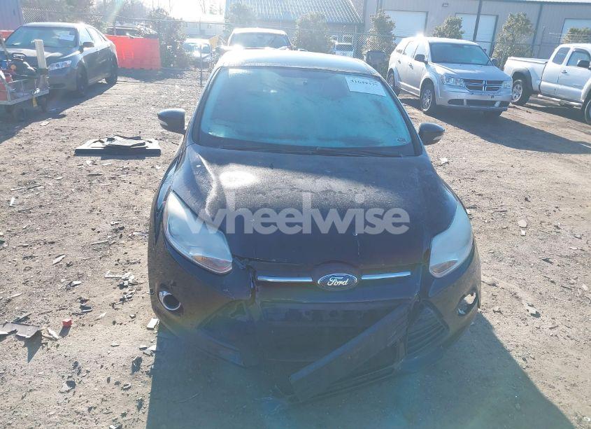 Photo 12 of 2014 Ford Focus SE (VIN 1FADP3K28EL119763)