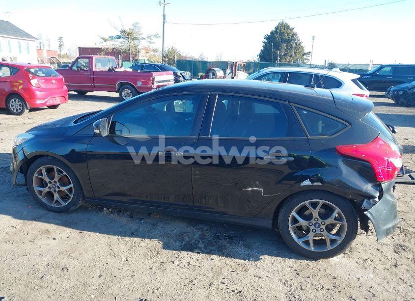 Photo 14 of 2014 Ford Focus SE (VIN 1FADP3K28EL119763)