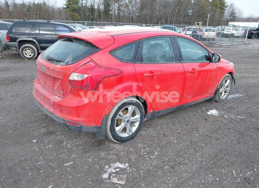 Photo 4 of 2014 Ford Focus SE (VIN 1FADP3K28EL126051)