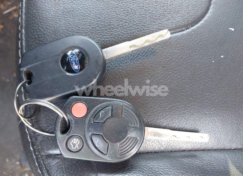 Photo 11 of 2014 Ford Focus SE (VIN 1FADP3K28EL145778)