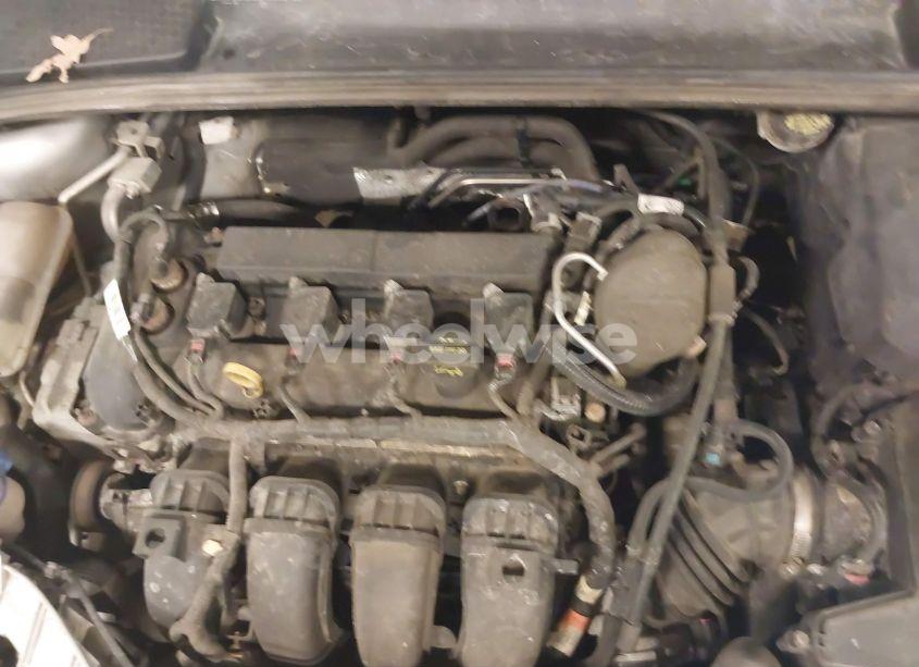 Photo 10 of 2014 Ford Focus SE (VIN 1FADP3K28EL154982)