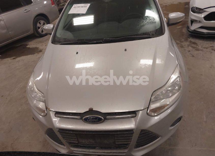 Photo 12 of 2014 Ford Focus SE (VIN 1FADP3K28EL154982)