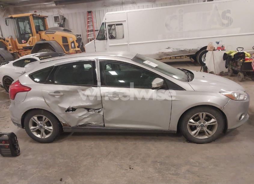 Photo 13 of 2014 Ford Focus SE (VIN 1FADP3K28EL154982)