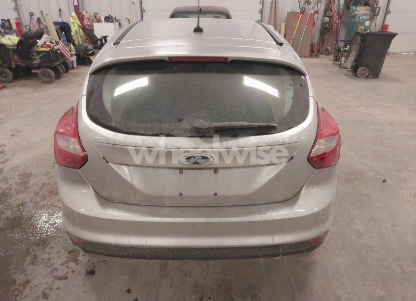 Photo 16 of 2014 Ford Focus SE (VIN 1FADP3K28EL154982)