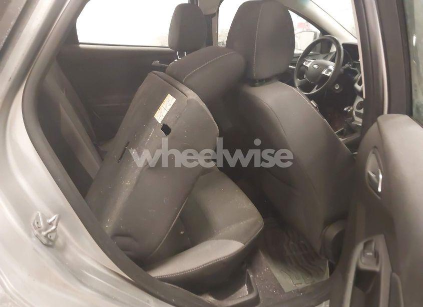 Photo 8 of 2014 Ford Focus SE (VIN 1FADP3K28EL154982)