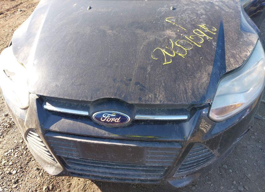 Photo 10 of 2014 Ford Focus SE (VIN 1FADP3K28EL162788)