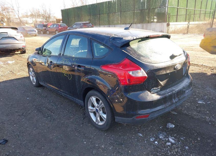 Photo 3 of 2014 Ford Focus SE (VIN 1FADP3K28EL162788)