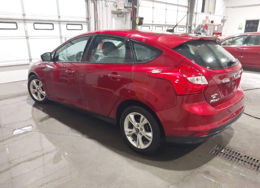 Photo 3 of 2014 Ford Focus SE (VIN 1FADP3K28EL177517)