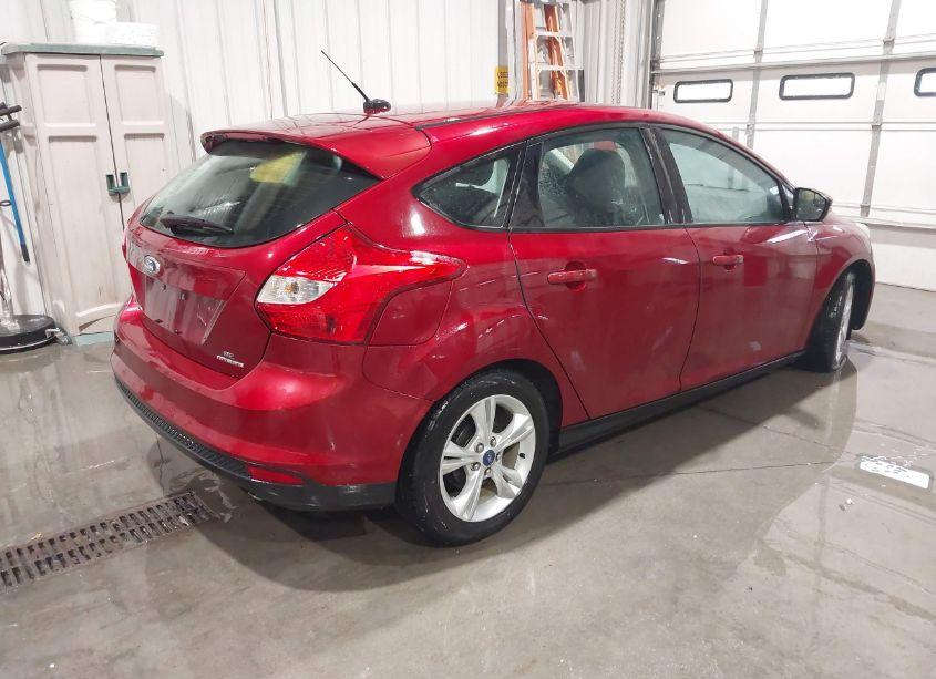 Photo 4 of 2014 Ford Focus SE (VIN 1FADP3K28EL177517)
