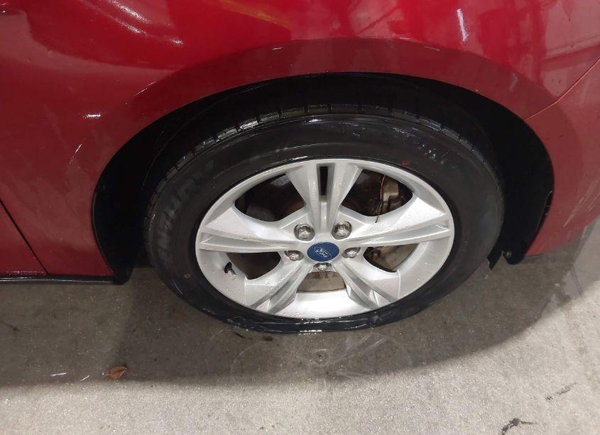 Photo 6 of 2014 Ford Focus SE (VIN 1FADP3K28EL177517)