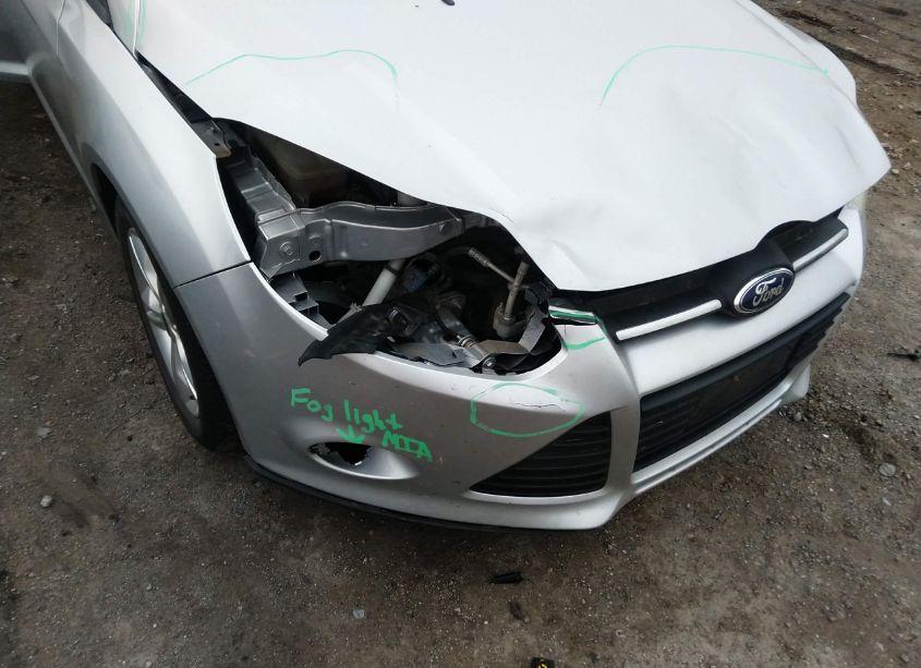 Photo 6 of 2014 Ford Focus SE (VIN 1FADP3K28EL182880)