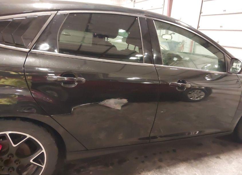 Photo 13 of 2014 Ford Focus SE (VIN 1FADP3K28EL229633)