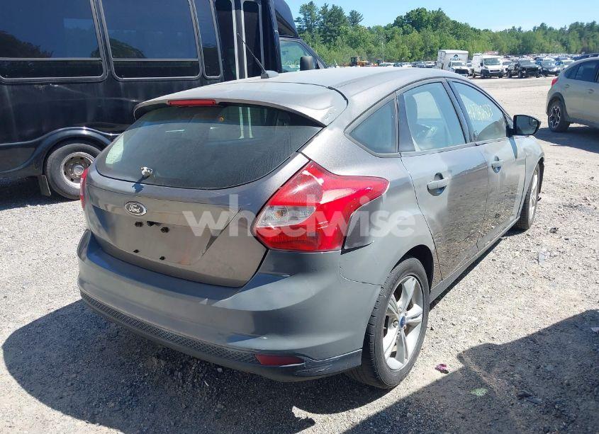 Photo 4 of 2014 Ford Focus SE (VIN 1FADP3K28EL261787)