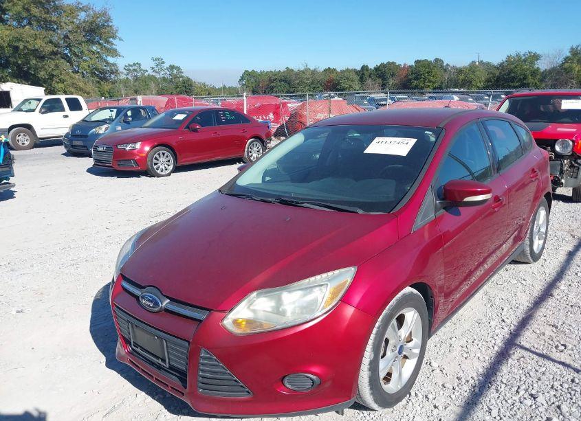 Photo 2 of 2014 Ford Focus SE (VIN 1FADP3K28EL278654)
