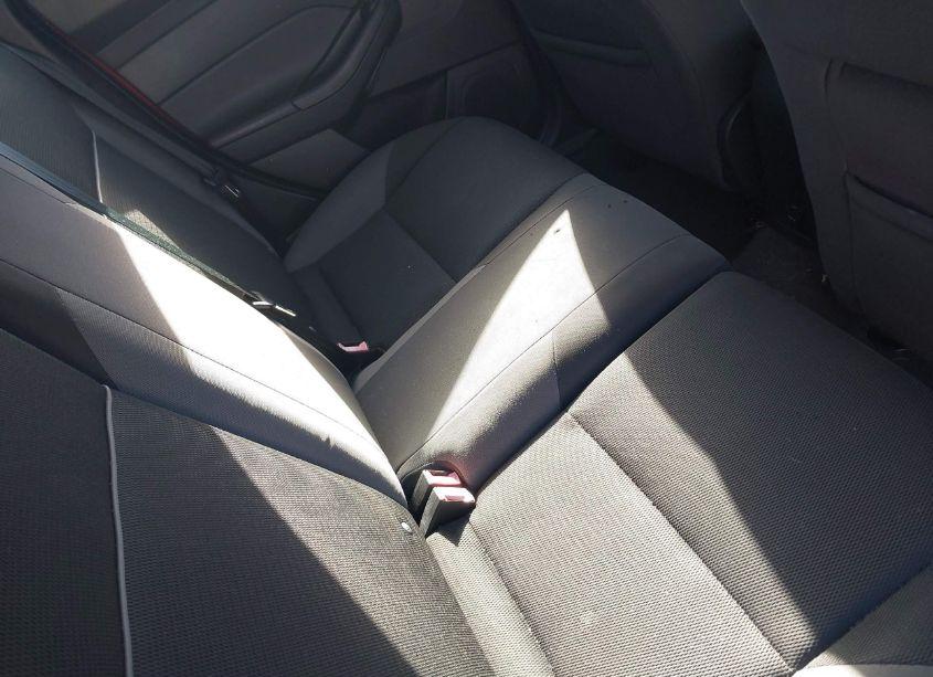 Photo 8 of 2014 Ford Focus SE (VIN 1FADP3K28EL278654)