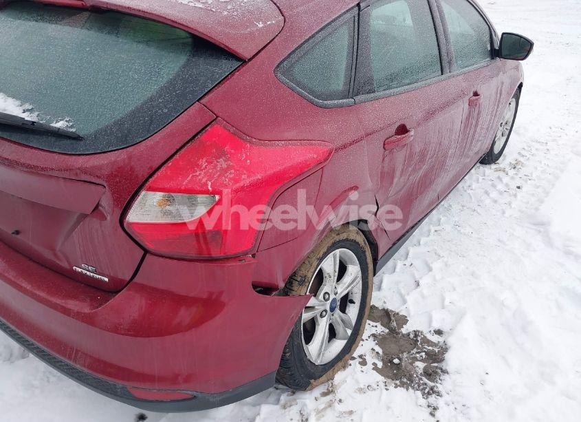 Photo 12 of 2014 Ford Focus SE (VIN 1FADP3K28EL310390)