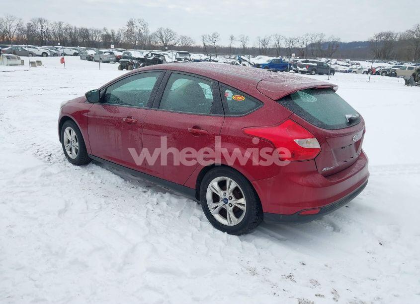 Photo 3 of 2014 Ford Focus SE (VIN 1FADP3K28EL310390)