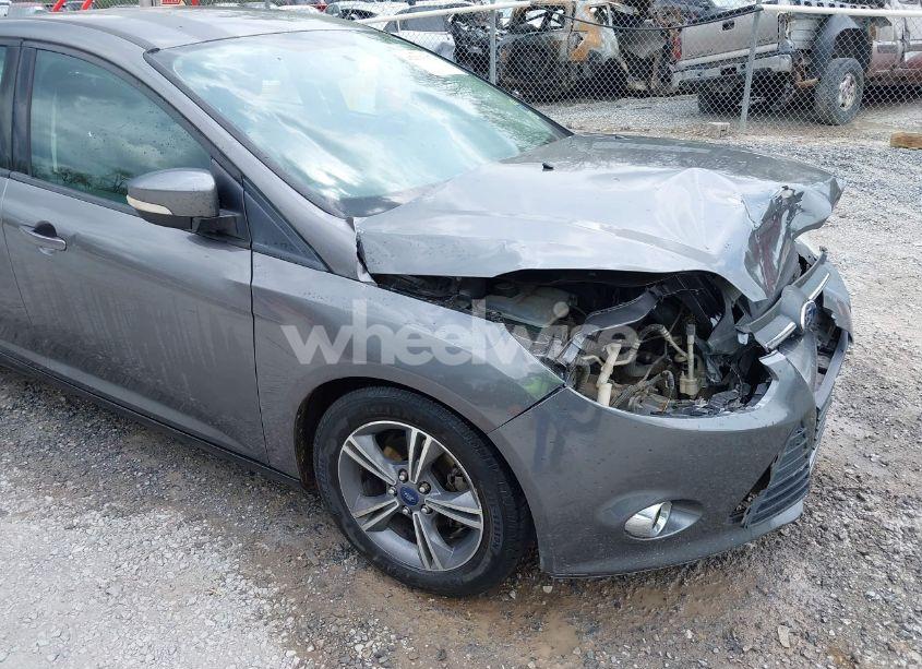 Photo 18 of 2014 Ford Focus SE (VIN 1FADP3K28EL315914)