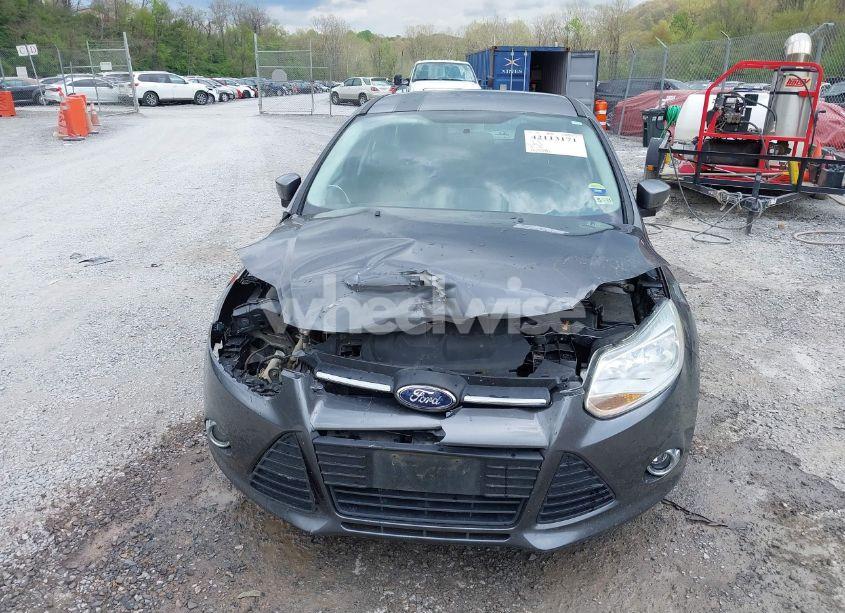 Photo 6 of 2014 Ford Focus SE (VIN 1FADP3K28EL315914)
