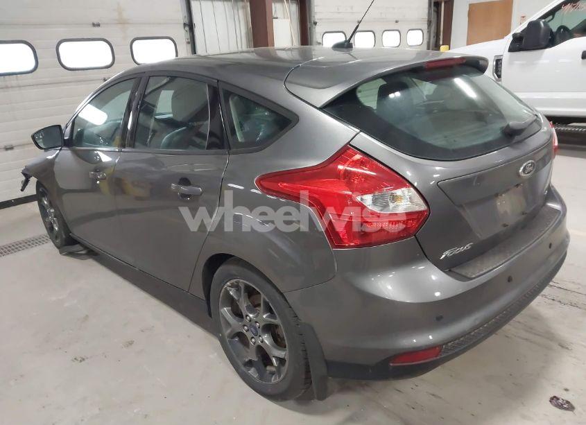 Photo 3 of 2014 Ford Focus SE (VIN 1FADP3K28EL318859)