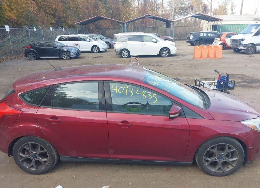Photo 14 of 2014 Ford Focus SE (VIN 1FADP3K28EL327125)