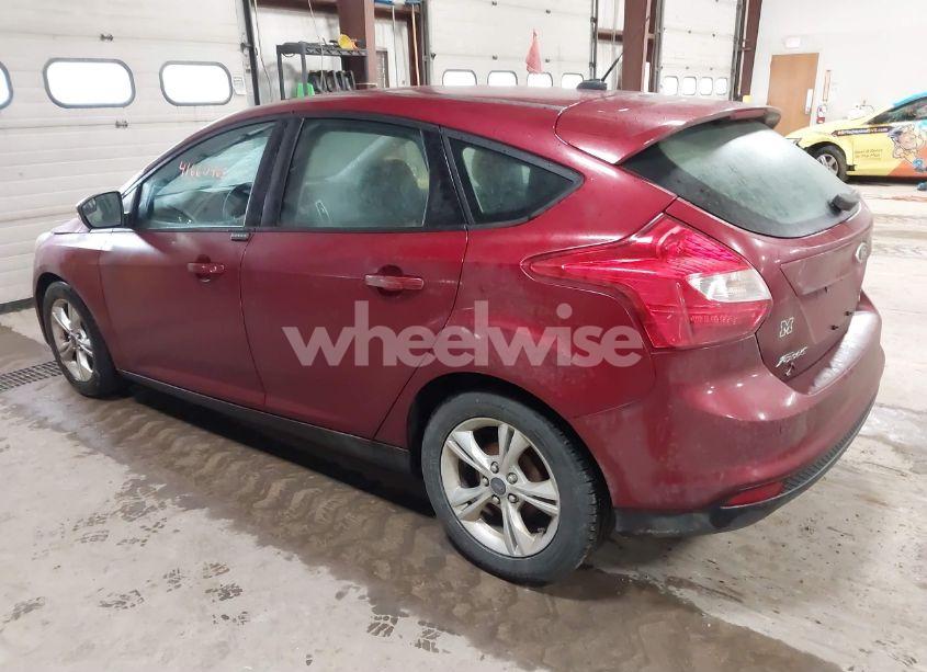 Photo 3 of 2014 Ford Focus SE (VIN 1FADP3K28EL369987)