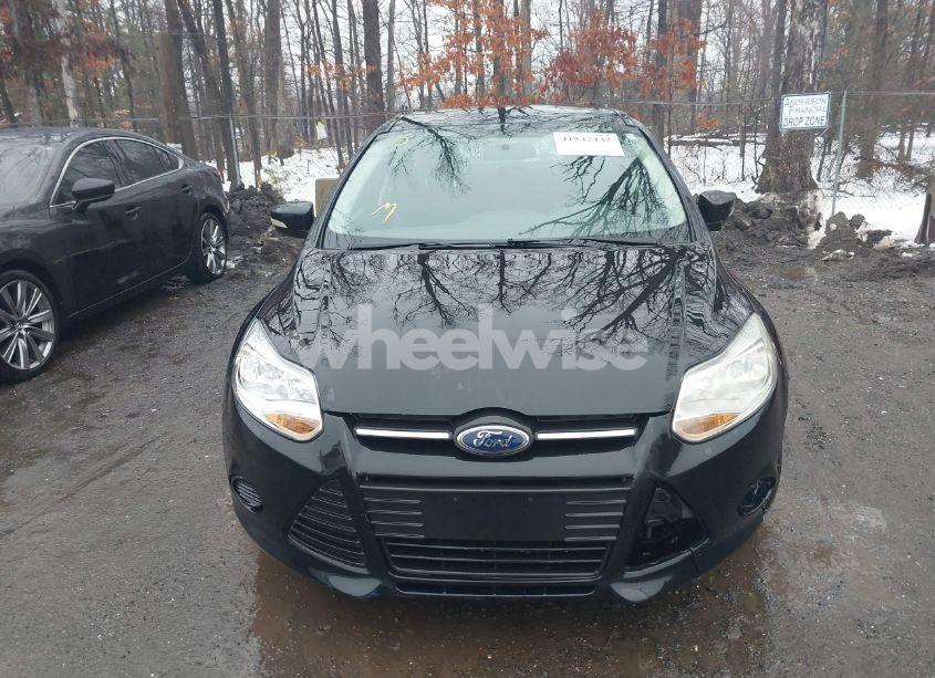 Photo 12 of 2014 Ford Focus SE (VIN 1FADP3K28EL370489)