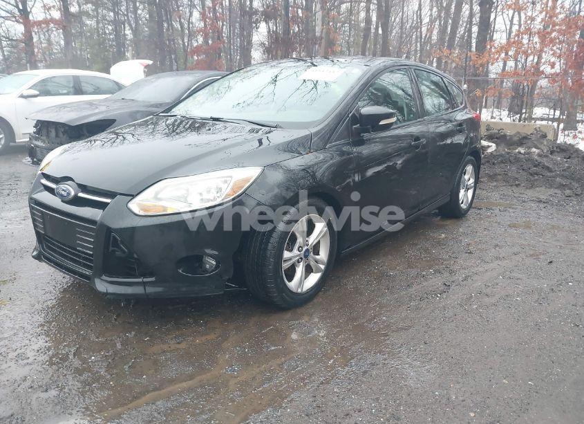 Photo 6 of 2014 Ford Focus SE (VIN 1FADP3K28EL370489)