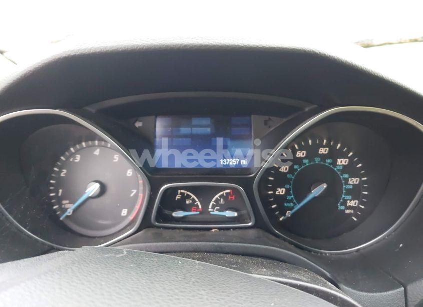 Photo 7 of 2014 Ford Focus SE (VIN 1FADP3K28EL404592)