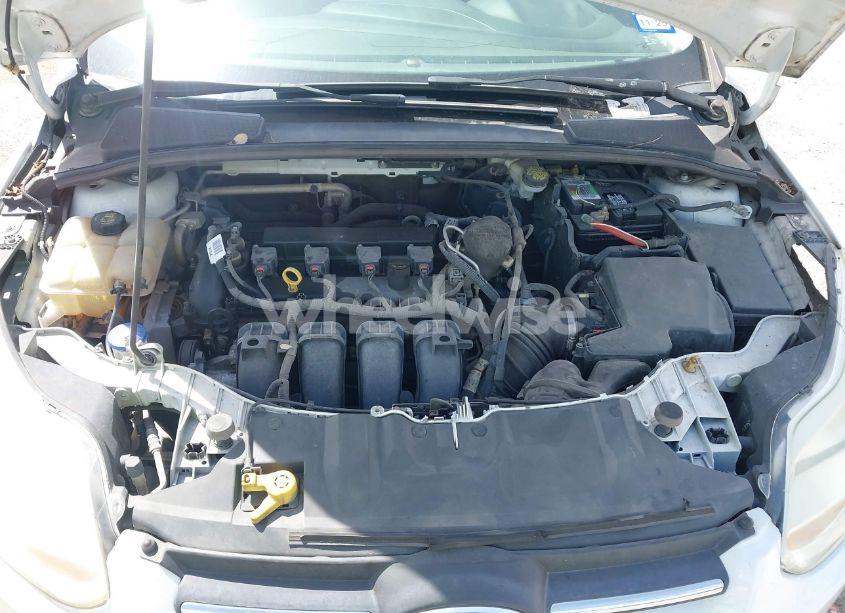 Photo 10 of 2014 Ford Focus SE (VIN 1FADP3K28EL406603)