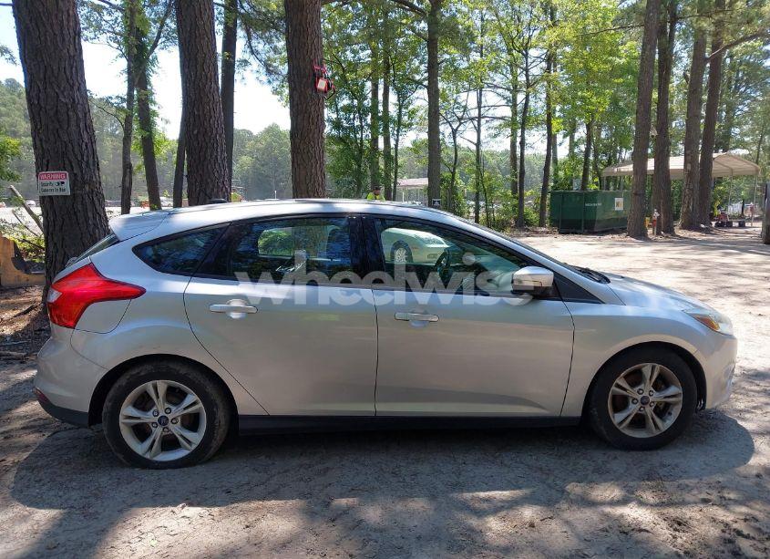 Photo 13 of 2014 Ford Focus SE (VIN 1FADP3K28EL409033)
