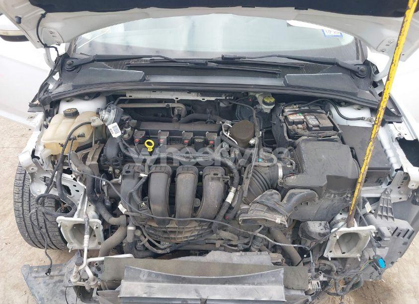 Photo 10 of 2014 Ford Focus SE (VIN 1FADP3K28EL412787)