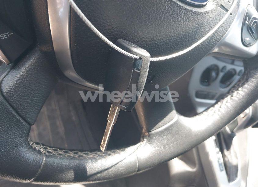 Photo 11 of 2014 Ford Focus SE (VIN 1FADP3K28EL422431)