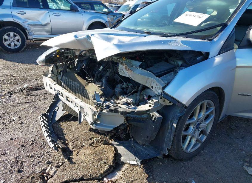 Photo 6 of 2015 Ford Focus SE (VIN 1FADP3K28FL200635)