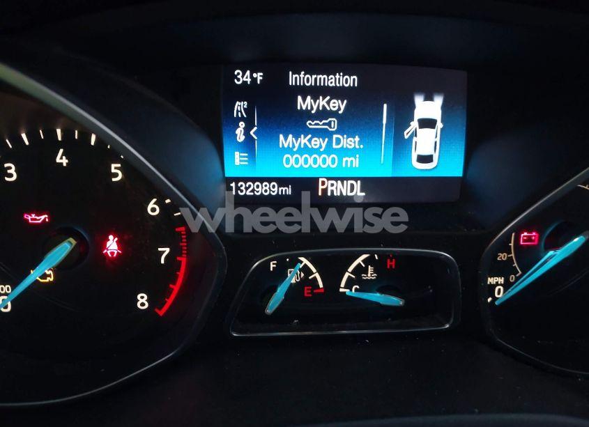 Photo 7 of 2015 Ford Focus SE (VIN 1FADP3K28FL264853)