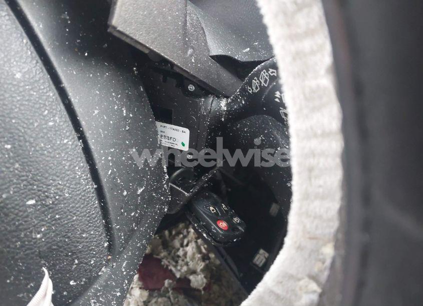 Photo 11 of 2015 Ford Focus SE (VIN 1FADP3K28FL270670)