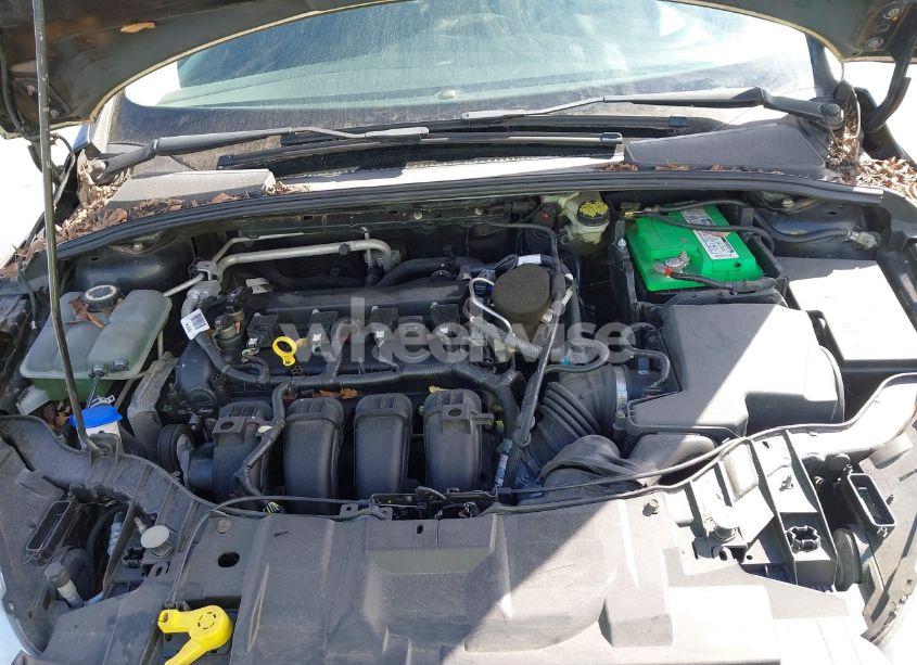 Photo 10 of 2015 Ford Focus SE (VIN 1FADP3K28FL307328)