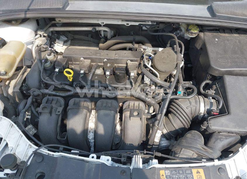 Photo 10 of 2015 Ford Focus SE (VIN 1FADP3K28FL317843)