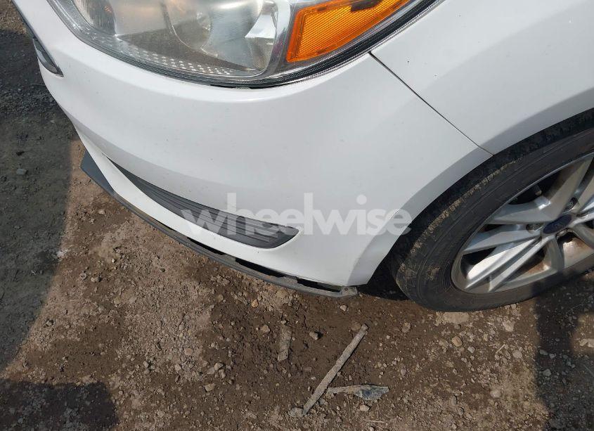 Photo 6 of 2015 Ford Focus SE (VIN 1FADP3K28FL317843)