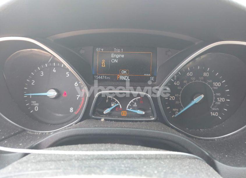 Photo 7 of 2015 Ford Focus SE (VIN 1FADP3K28FL317843)