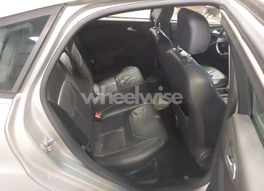 Photo 8 of 2015 Ford Focus SE (VIN 1FADP3K28FL336117)