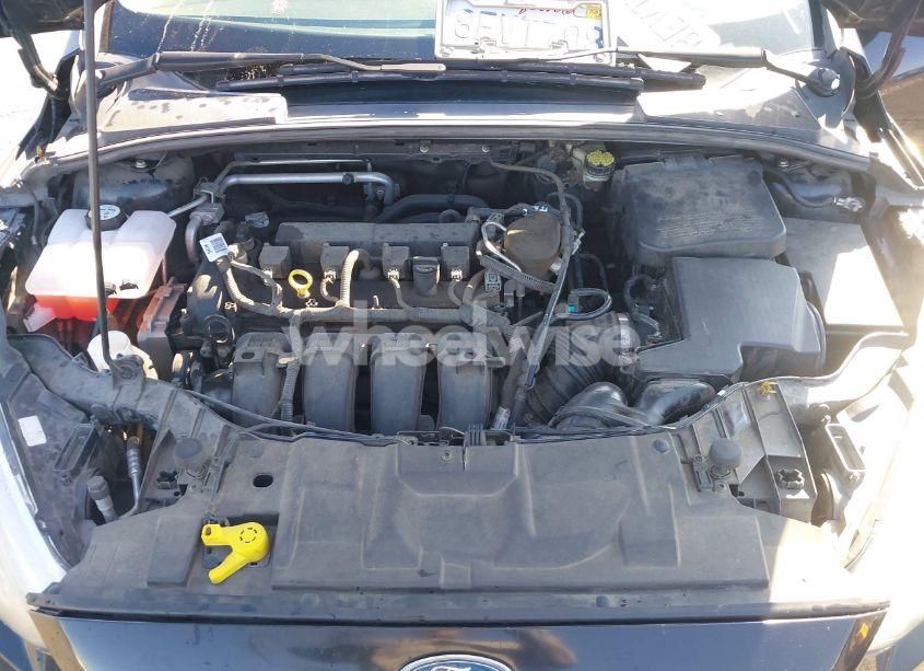 Photo 10 of 2015 Ford Focus SE (VIN 1FADP3K28FL348882)
