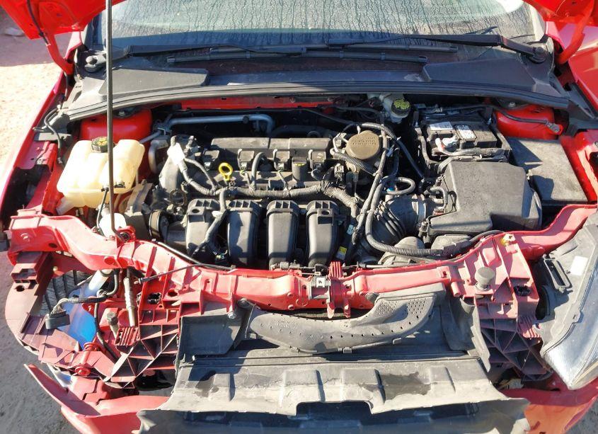 Photo 10 of 2015 Ford Focus SE (VIN 1FADP3K28FL355248)