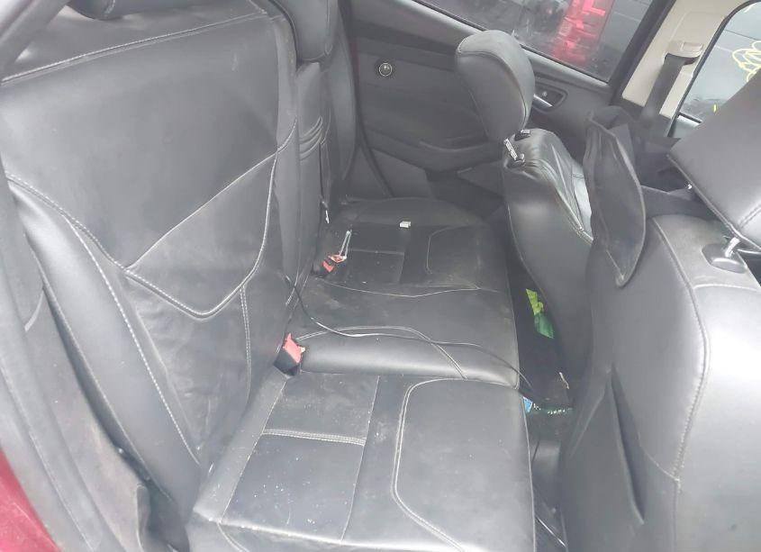 Photo 8 of 2015 Ford Focus SE (VIN 1FADP3K28FL356139)