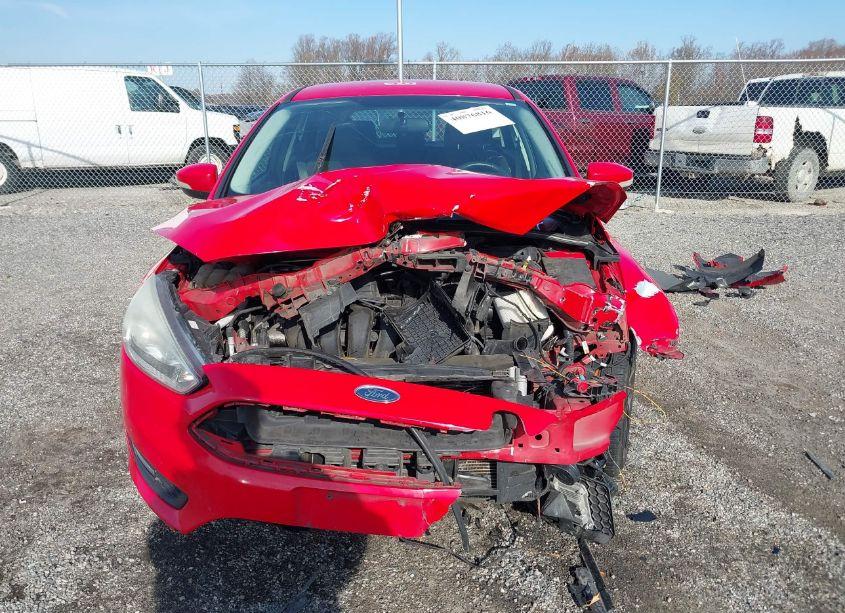 Photo 12 of 2015 Ford Focus SE (VIN 1FADP3K28FL364760)