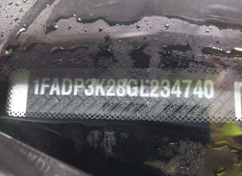 Photo 9 of 2016 Ford Focus SE (VIN 1FADP3K28GL234740)